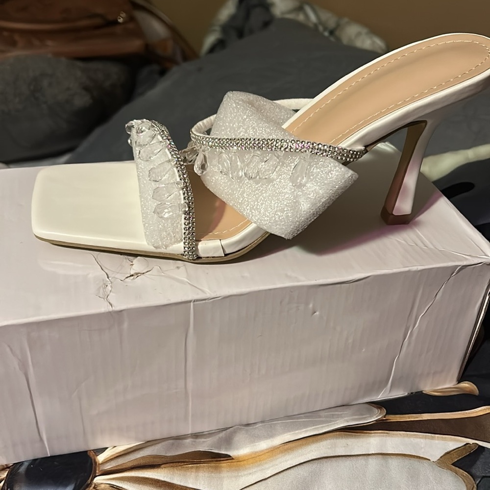 Elegant White Heeled Sandals